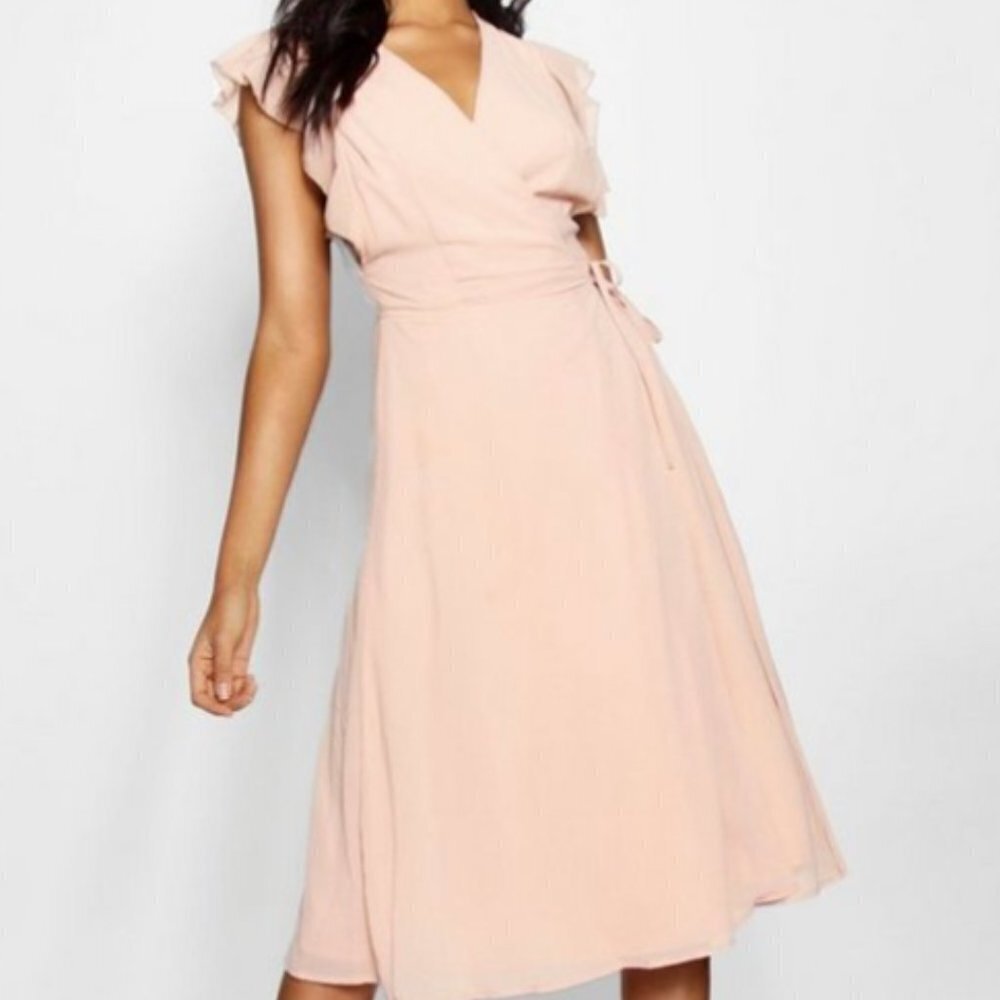 𝅺nwt - Boohoo Boutique- Chiffon Ruffle Skater Wrap Dress